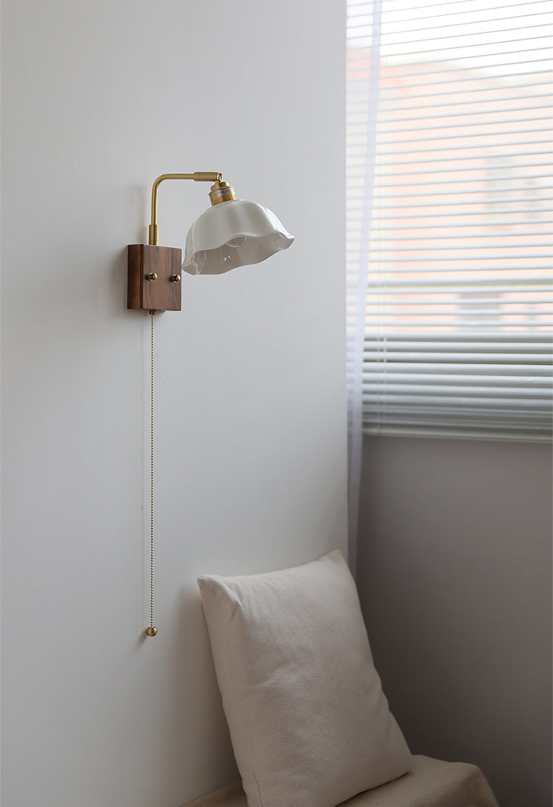 Keramische wandlamp met houten plaat - 117WL