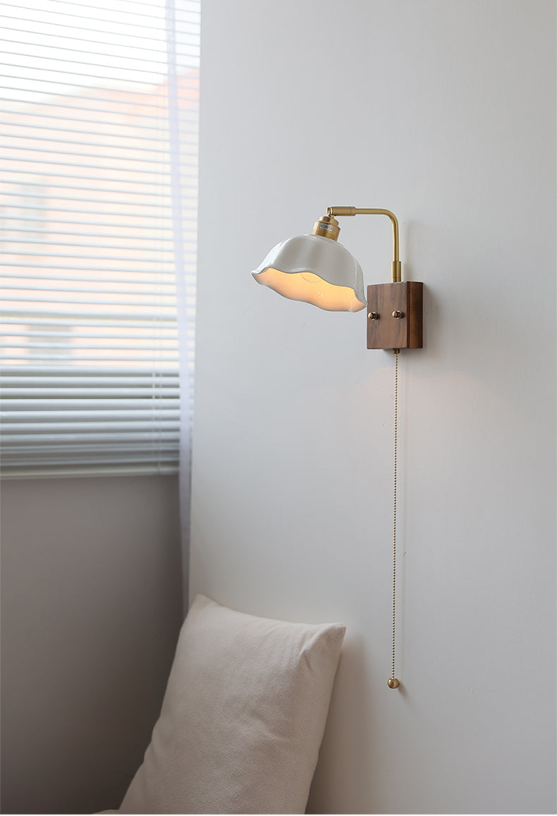 Keramische wandlamp met houten plaat - 117WL