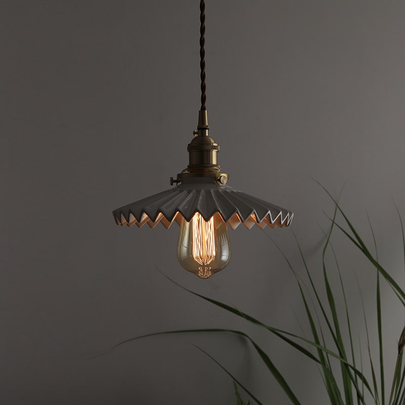 Gecanneleerde keramische messing hanglamp - 120PL