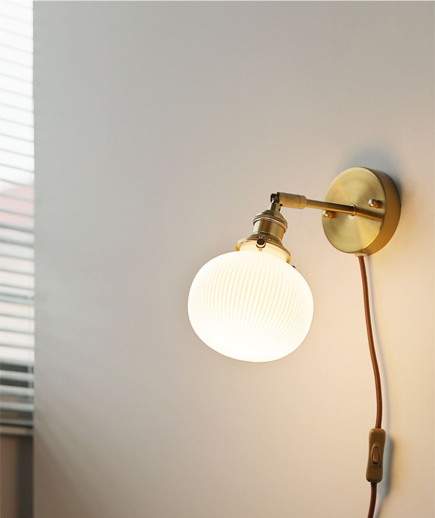 Globe ovale plug-in wandkandelaarlamp - 224GBWL