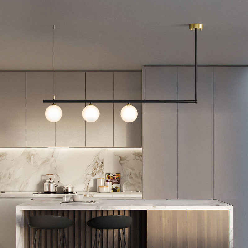 Messing Kroonluchter Met Wit Frosted Globes - 1CH1