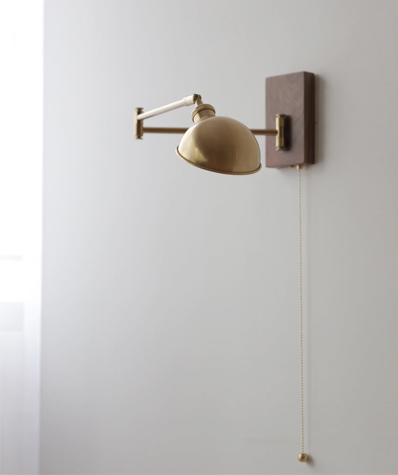 Messing Wandlamp Met Houten Plaat - 118WL