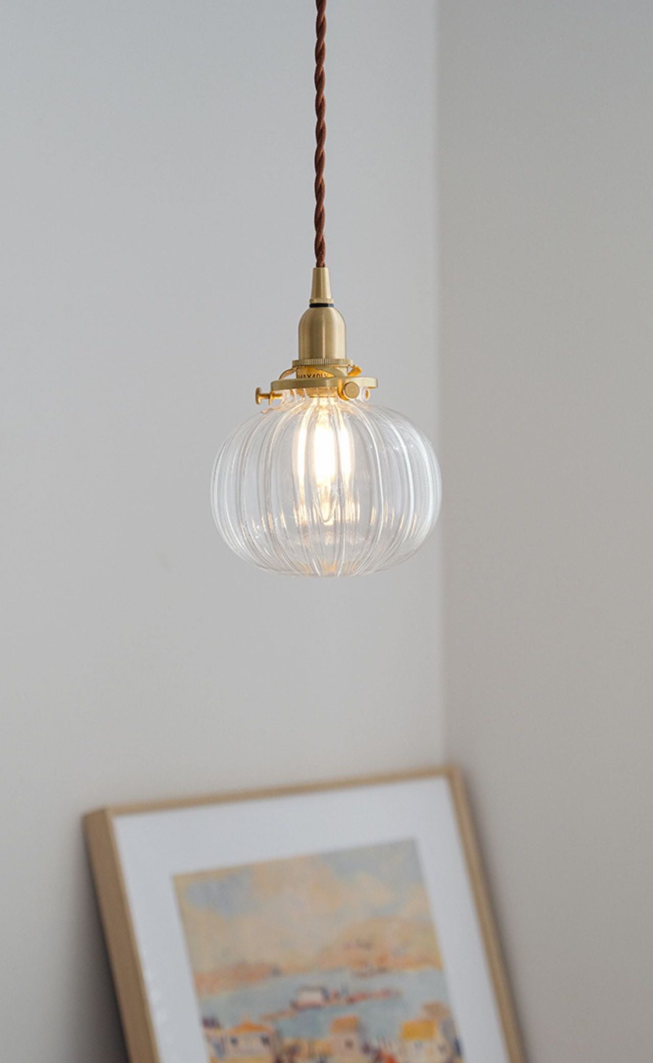 Geribbelde bolvormige glazen hanglamp - 228GPL